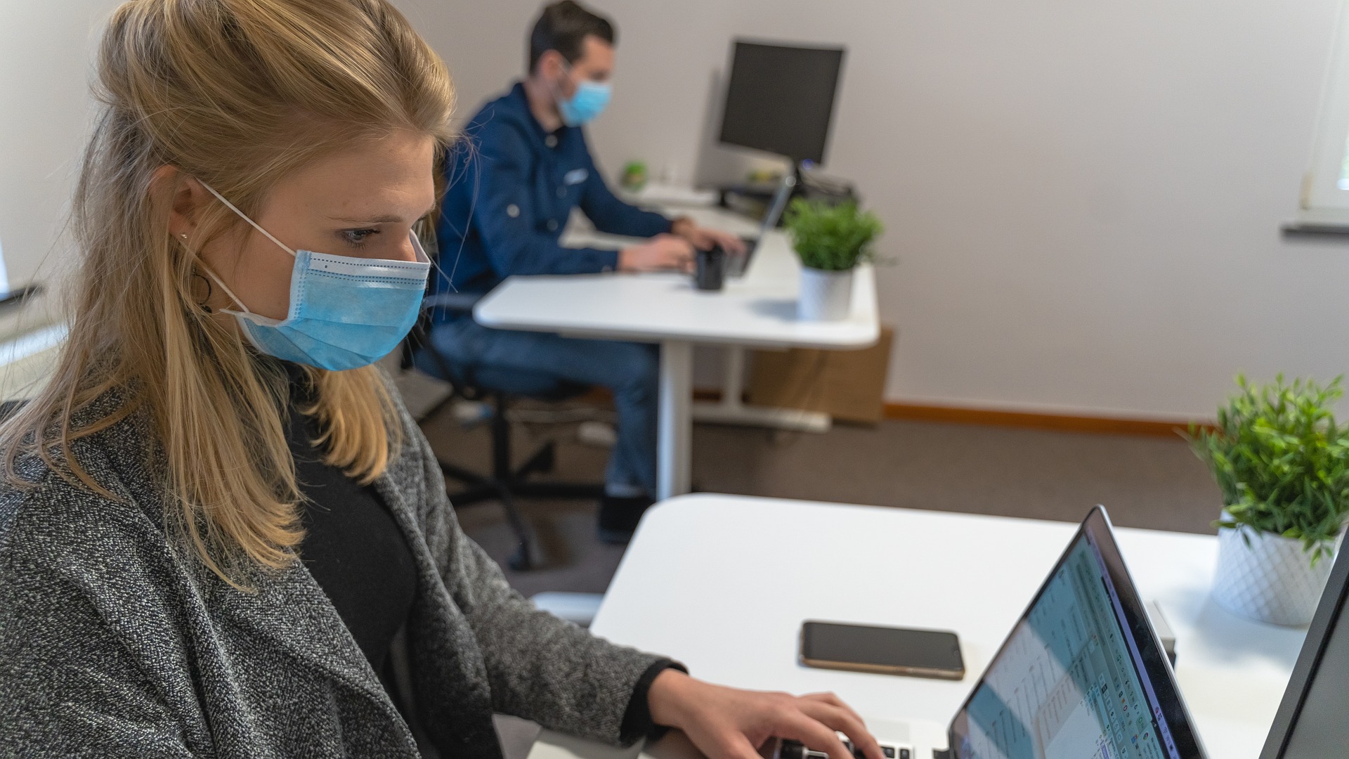 How to Clean the Office during Seasonal Epidemics
